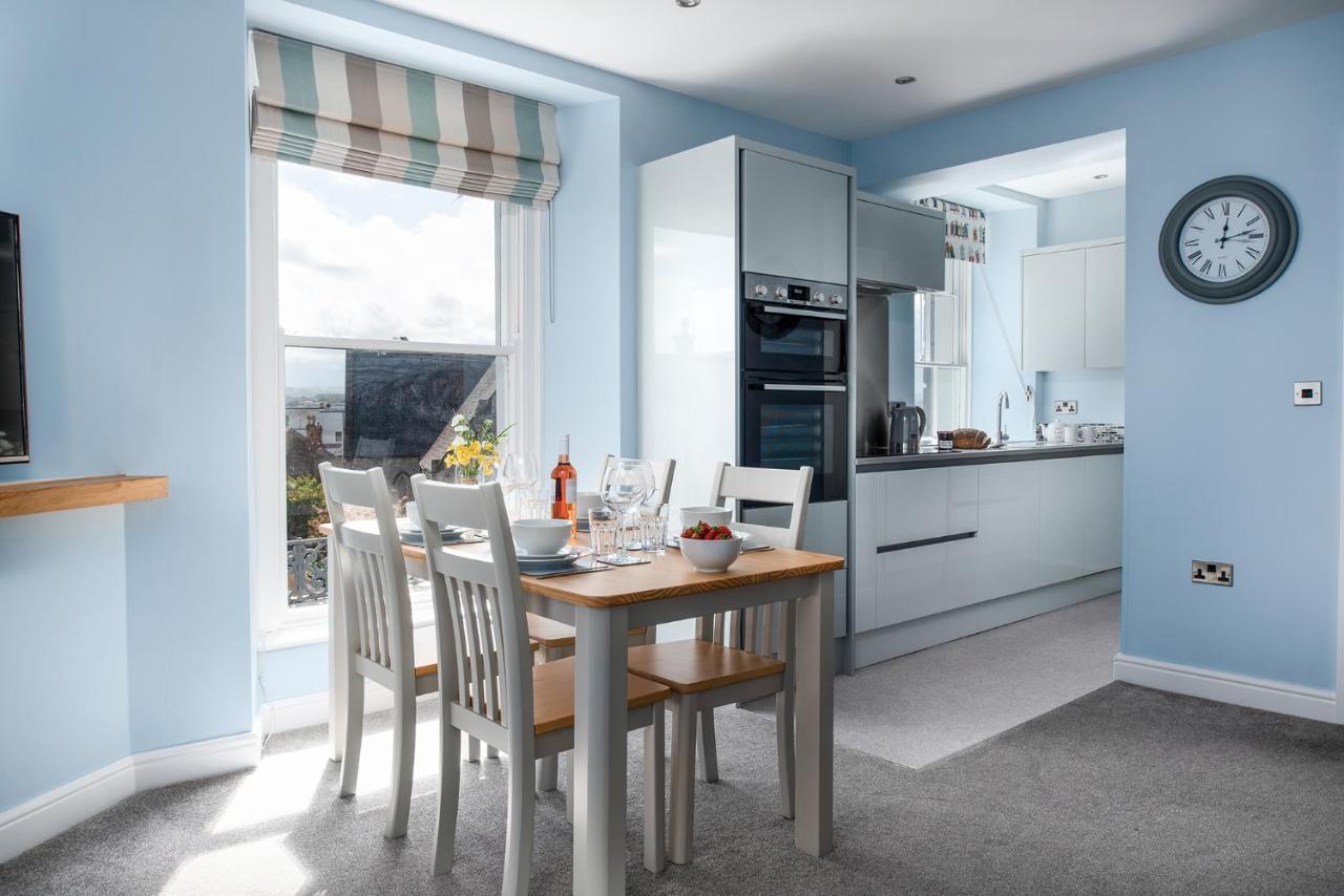 Abbey Road Boutique Holiday Apartment Llandudno Buitenkant foto