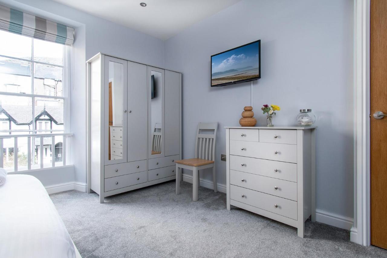 Abbey Road Boutique Holiday Apartment Llandudno Buitenkant foto
